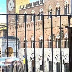 The Balcony - Affaccio Su Piazza Del Campo Appartamento